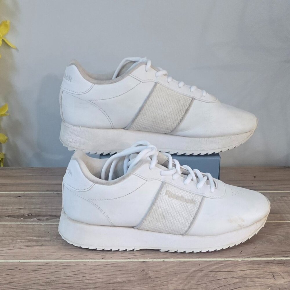 775 Size 8 - Reebok Royal White - EF7988